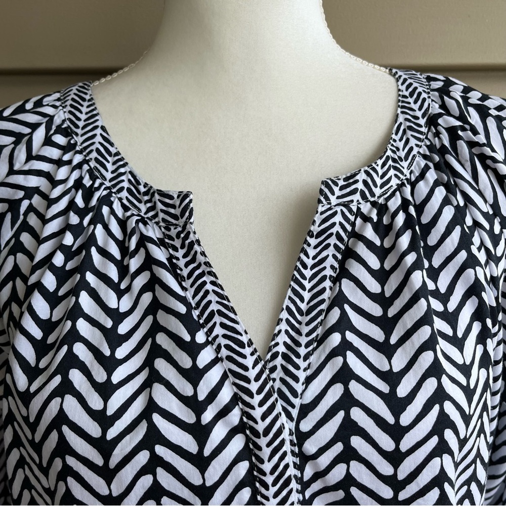 Hatley Lightweight Navy/White Patterned Shirt Dre… - image 3